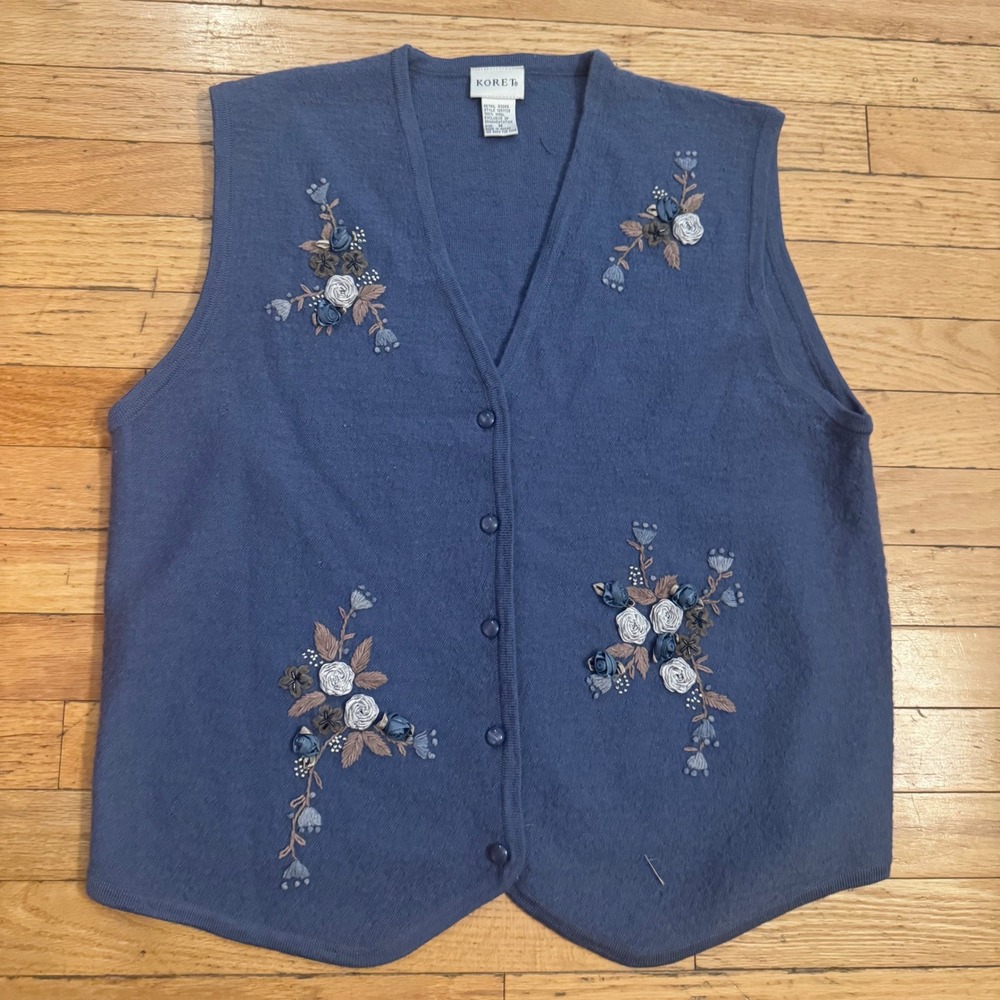Koret 100% Wool Floral Embroidered Button Front Sweater Vest M Grandma Vintage